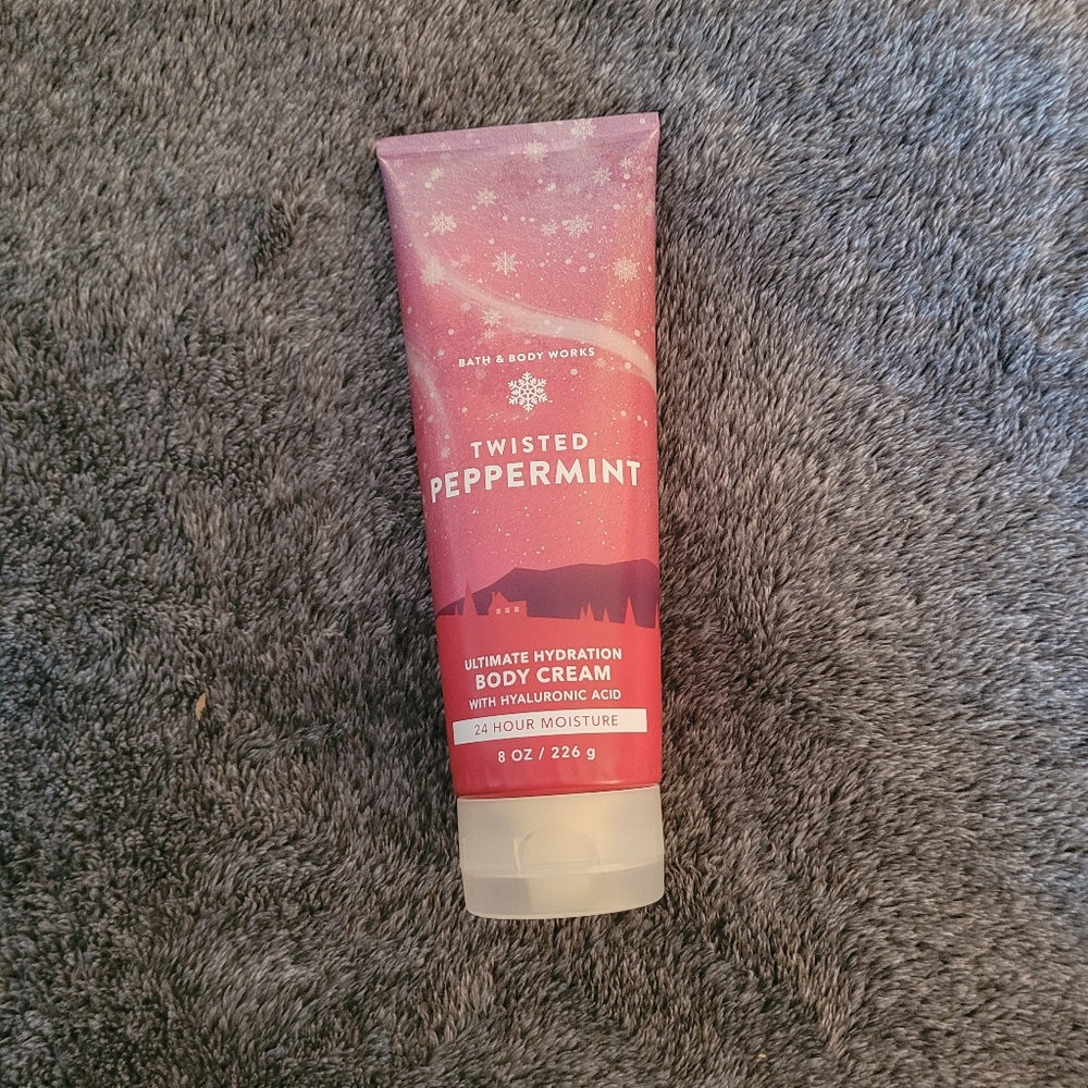 Bath and Body works twisted peppermint